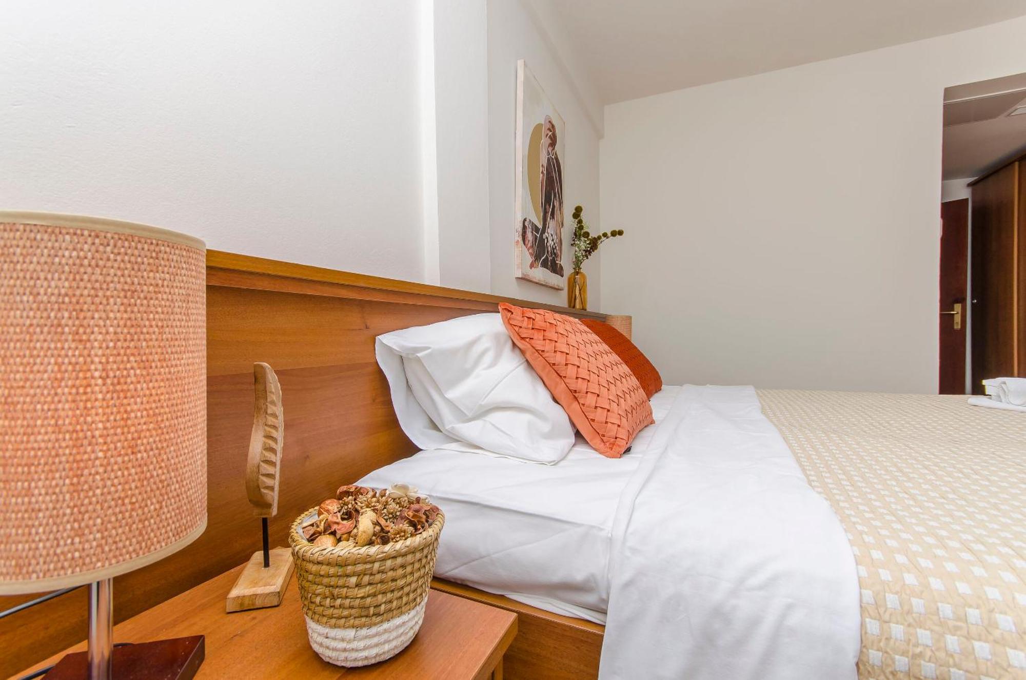 House Hotel Plava Laguna Tisno Exterior photo